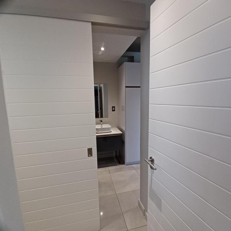 To Let 1 Bedroom Property for Rent in Houghton Estate Gauteng