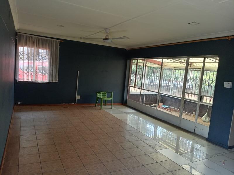 To Let 3 Bedroom Property for Rent in Wannenburghoogte Gauteng
