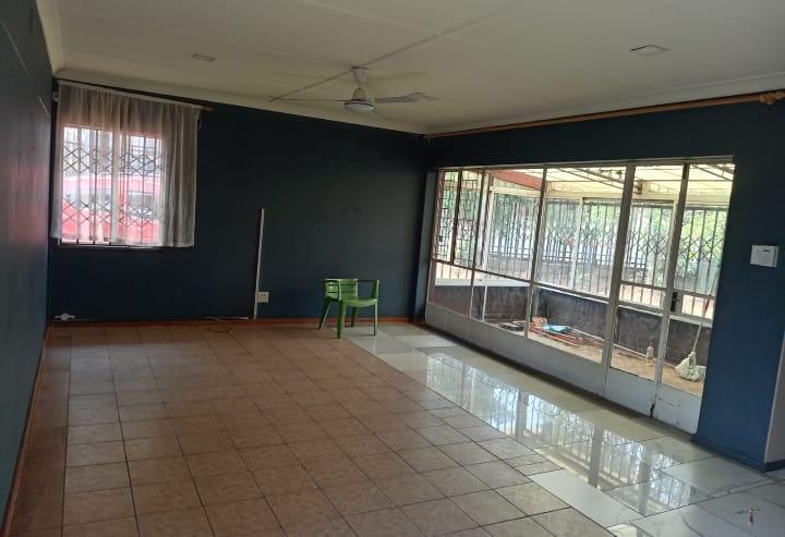 To Let 3 Bedroom Property for Rent in Wannenburghoogte Gauteng