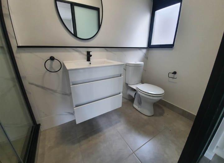 To Let 1 Bedroom Property for Rent in Waterfall Gauteng