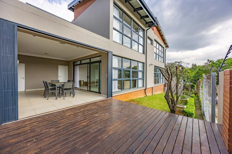 3 Bedroom Property for Sale in Waterkloof Ridge Gauteng