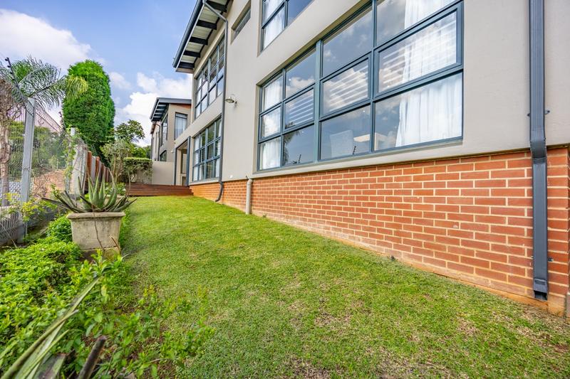 3 Bedroom Property for Sale in Waterkloof Ridge Gauteng