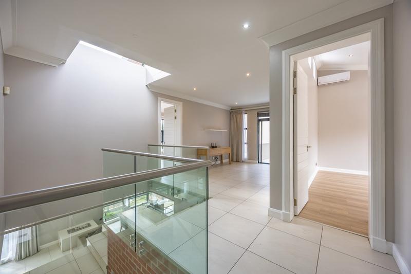 3 Bedroom Property for Sale in Waterkloof Ridge Gauteng