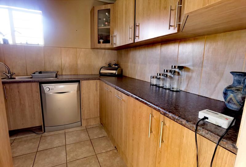 To Let 3 Bedroom Property for Rent in Dersley Gauteng