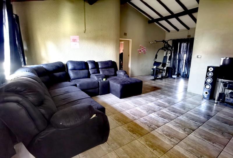 To Let 3 Bedroom Property for Rent in Dersley Gauteng