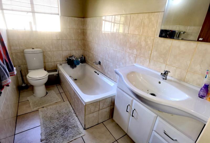 To Let 3 Bedroom Property for Rent in Dersley Gauteng