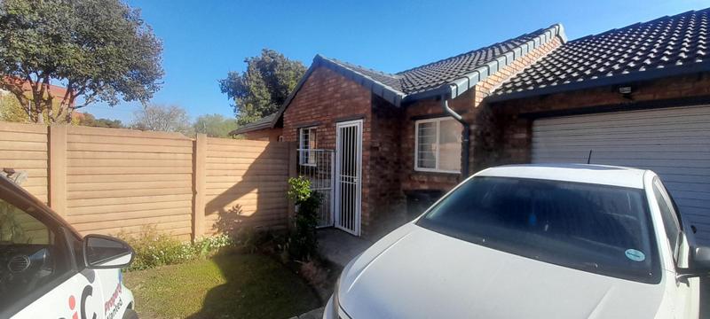 To Let 3 Bedroom Property for Rent in Rooihuiskraal North Gauteng