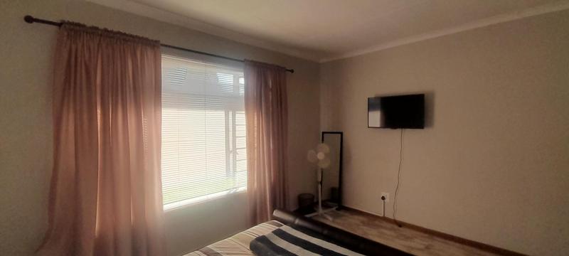 To Let 3 Bedroom Property for Rent in Rooihuiskraal North Gauteng