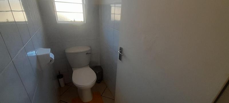 To Let 3 Bedroom Property for Rent in Rooihuiskraal North Gauteng