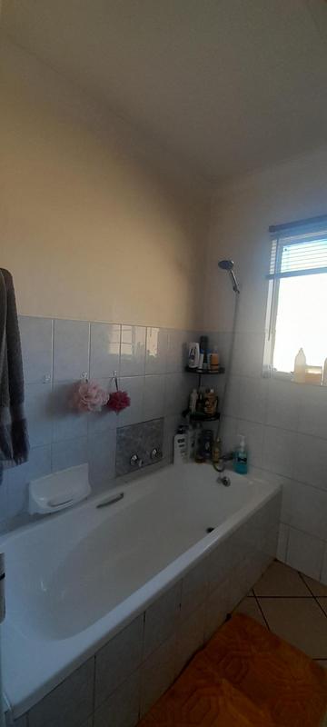 To Let 3 Bedroom Property for Rent in Rooihuiskraal North Gauteng
