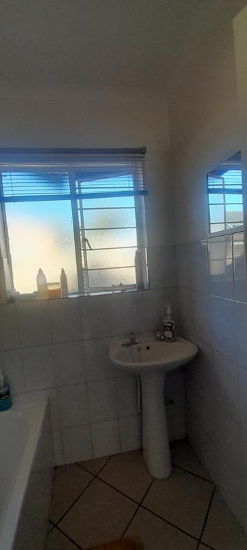 To Let 3 Bedroom Property for Rent in Rooihuiskraal North Gauteng