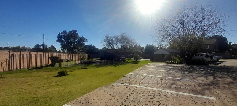 To Let 3 Bedroom Property for Rent in Rooihuiskraal North Gauteng