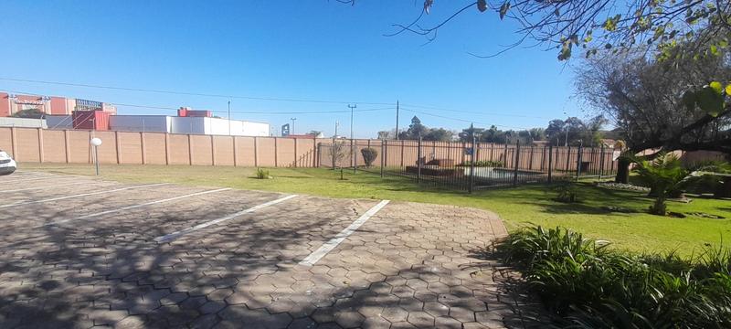 To Let 3 Bedroom Property for Rent in Rooihuiskraal North Gauteng