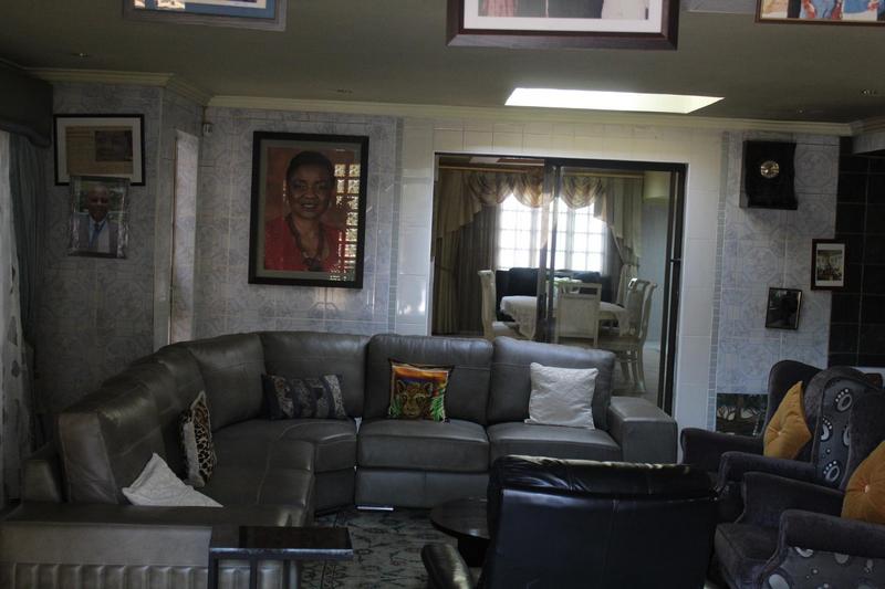 5 Bedroom Property for Sale in Fourways Gauteng