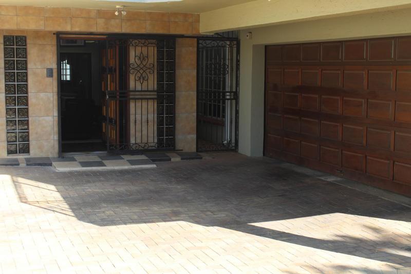 5 Bedroom Property for Sale in Fourways Gauteng