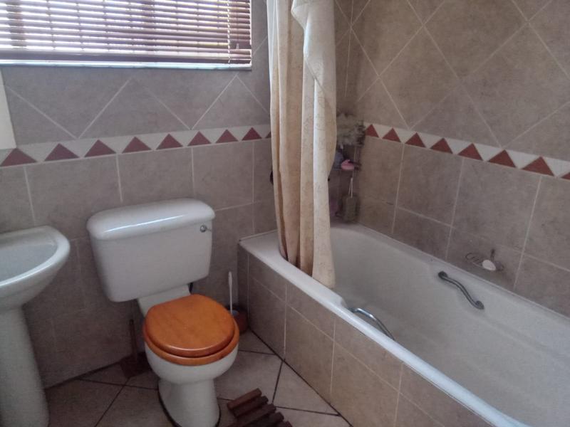 3 Bedroom Property for Sale in Wierda Park Gauteng