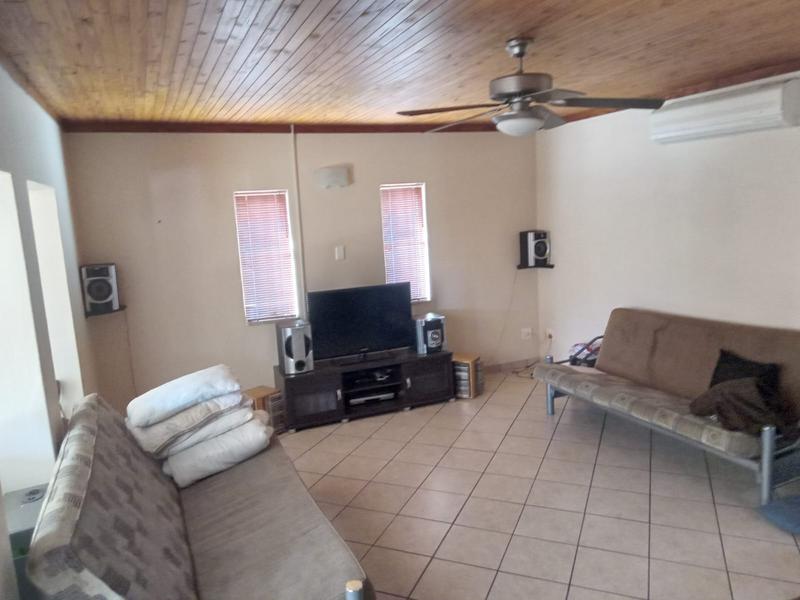 3 Bedroom Property for Sale in Wierda Park Gauteng