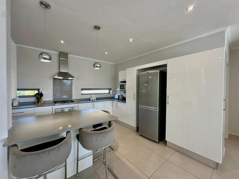 To Let 3 Bedroom Property for Rent in Bryanston Gauteng