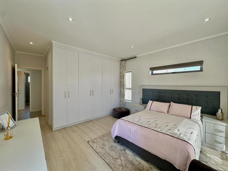 To Let 3 Bedroom Property for Rent in Bryanston Gauteng