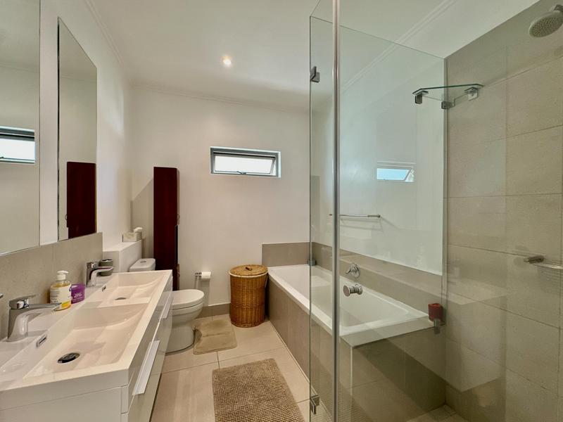 To Let 3 Bedroom Property for Rent in Bryanston Gauteng