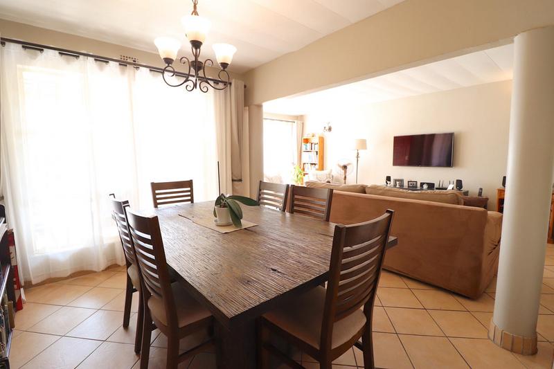 To Let 3 Bedroom Property for Rent in Fairland Gauteng