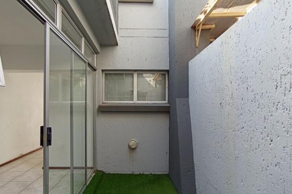 2 Bedroom Property for Sale in Northcliff Gauteng