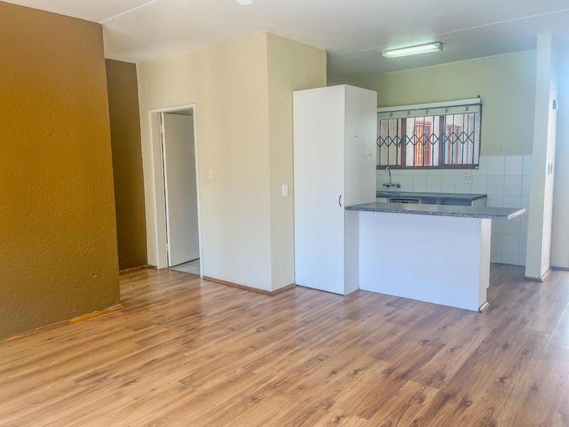 1 Bedroom Property for Sale in Westdene Gauteng