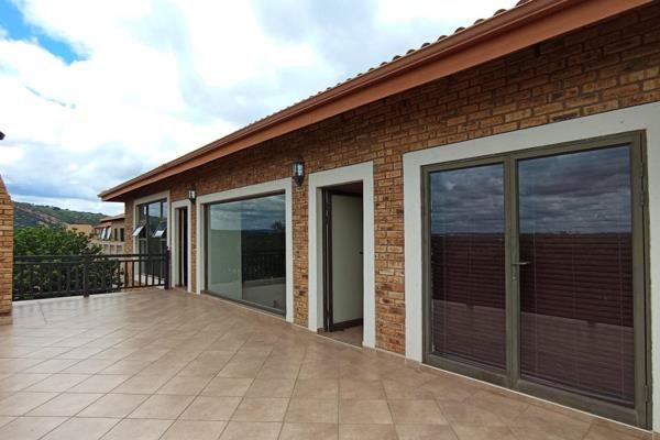 7 Bedroom Property for Sale in Featherbrooke Estate Gauteng