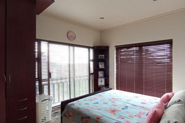 7 Bedroom Property for Sale in Featherbrooke Estate Gauteng
