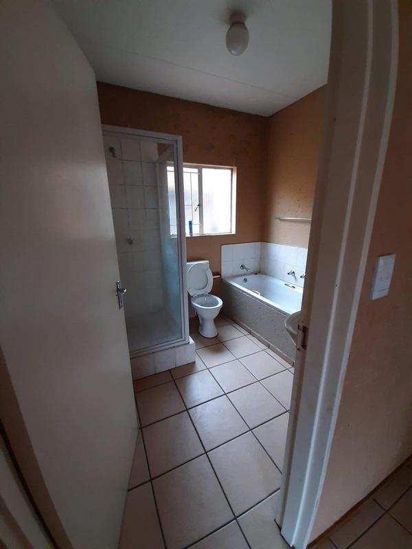 To Let 2 Bedroom Property for Rent in Wilgeheuwel Gauteng