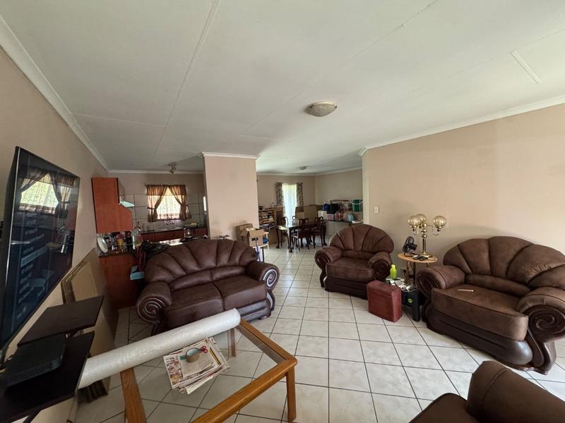 2 Bedroom Property for Sale in Annlin Gauteng