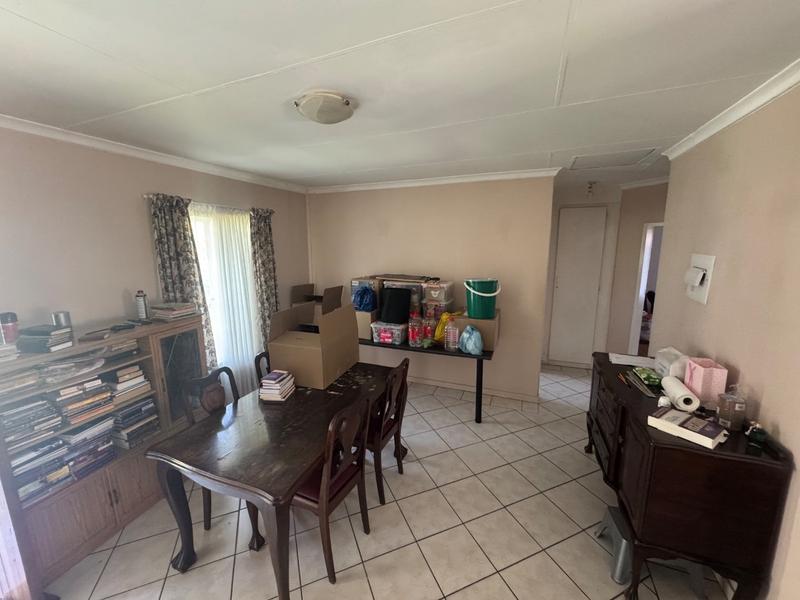 2 Bedroom Property for Sale in Annlin Gauteng