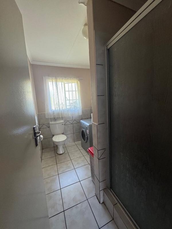 2 Bedroom Property for Sale in Annlin Gauteng