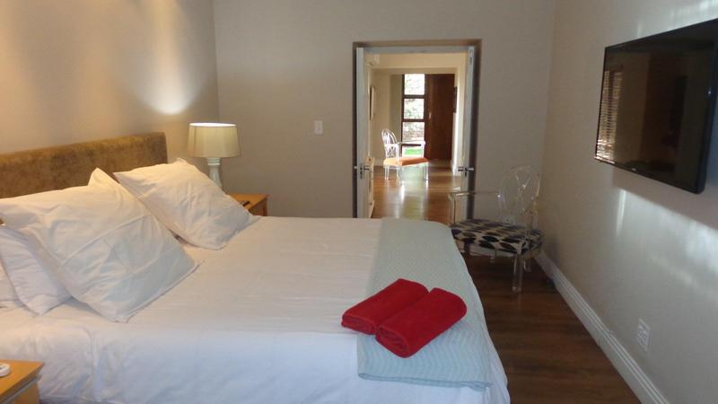 To Let 2 Bedroom Property for Rent in Parkmore Gauteng