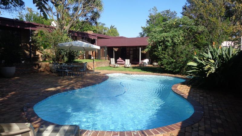To Let 2 Bedroom Property for Rent in Parkmore Gauteng