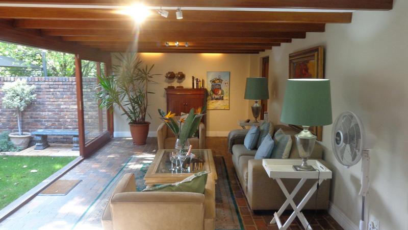 To Let 2 Bedroom Property for Rent in Parkmore Gauteng