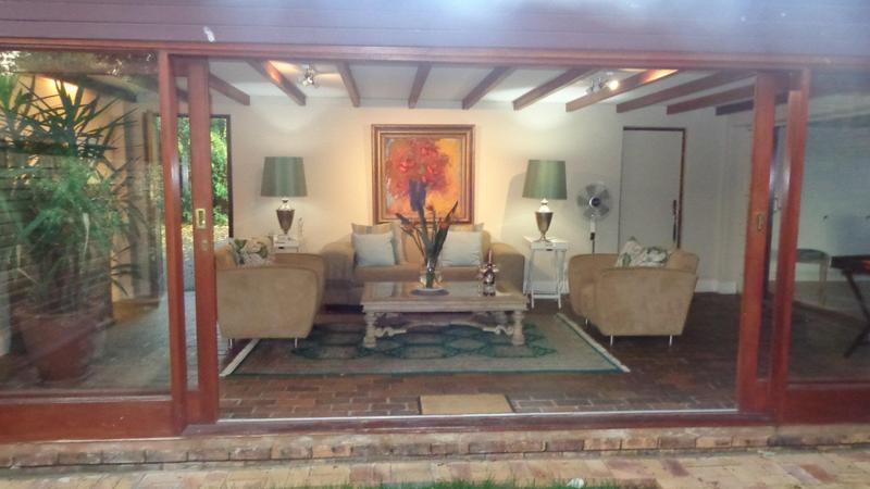 To Let 2 Bedroom Property for Rent in Parkmore Gauteng