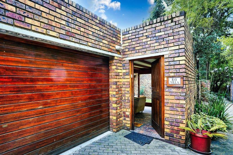 To Let 2 Bedroom Property for Rent in Parkmore Gauteng