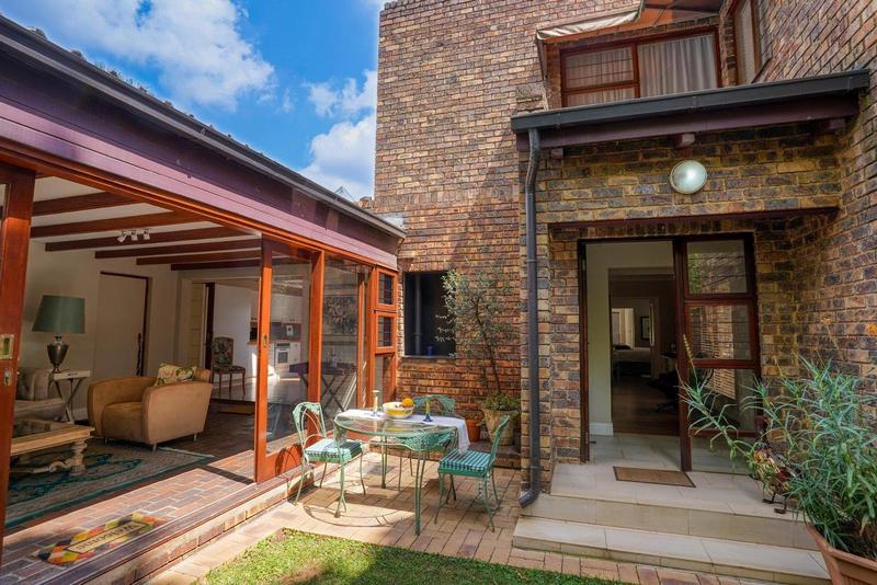To Let 2 Bedroom Property for Rent in Parkmore Gauteng