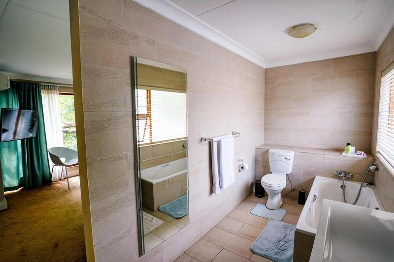 To Let 2 Bedroom Property for Rent in Parkmore Gauteng
