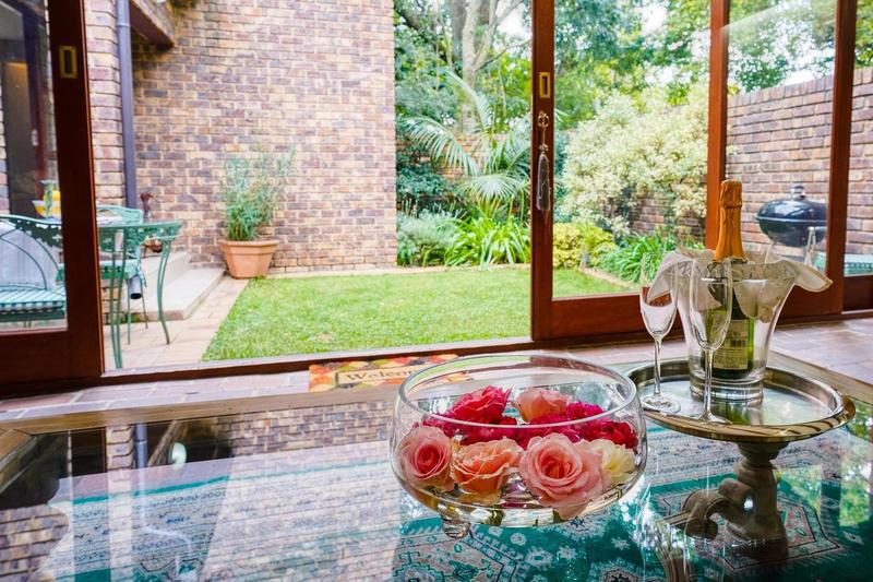 To Let 2 Bedroom Property for Rent in Parkmore Gauteng