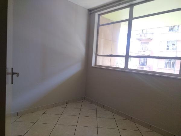 To Let 1 Bedroom Property for Rent in Hillbrow Gauteng