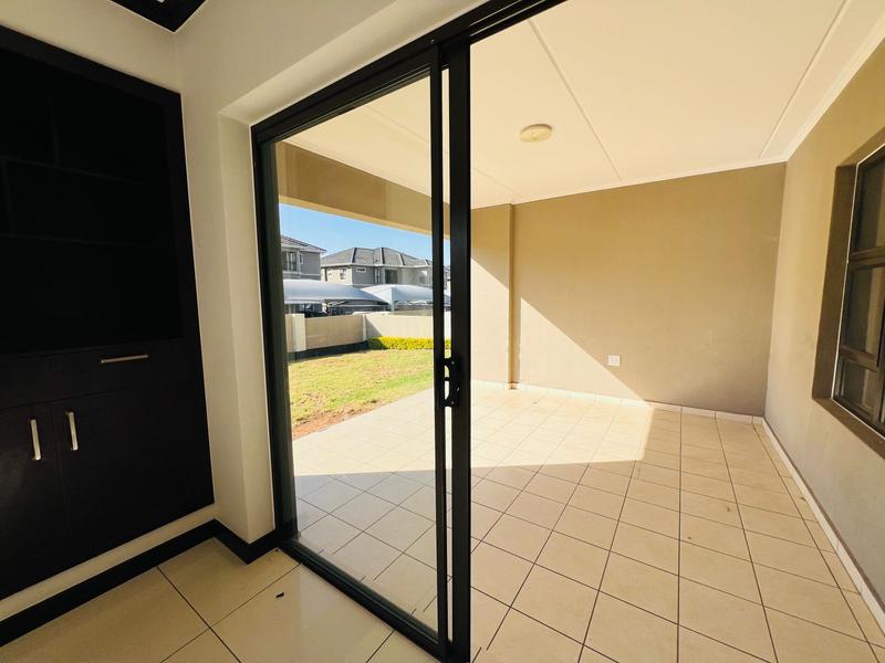 To Let 3 Bedroom Property for Rent in Broadacres Gauteng