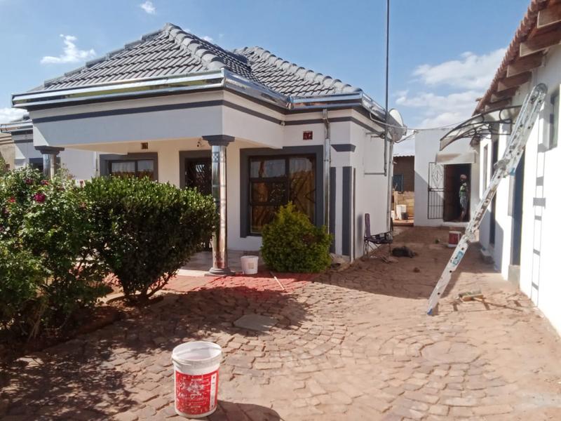 2 Bedroom Property for Sale in Kingsway Gauteng