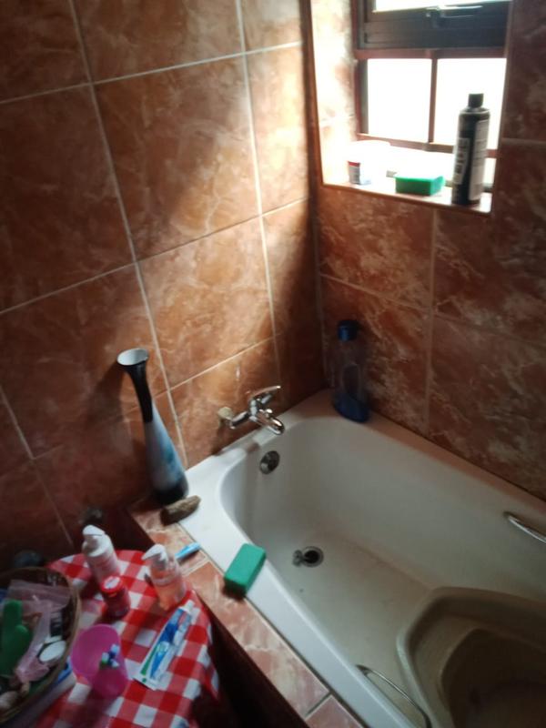 2 Bedroom Property for Sale in Kingsway Gauteng