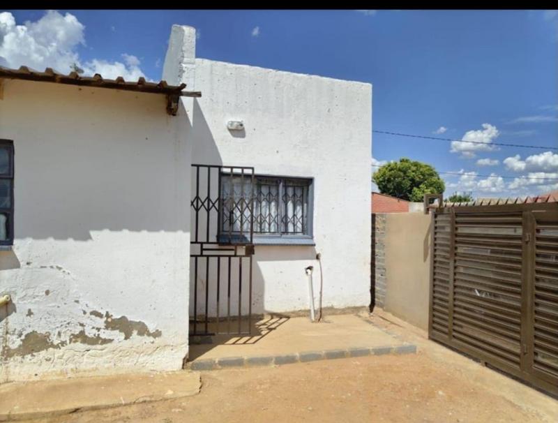 2 Bedroom Property for Sale in Drieziek Gauteng