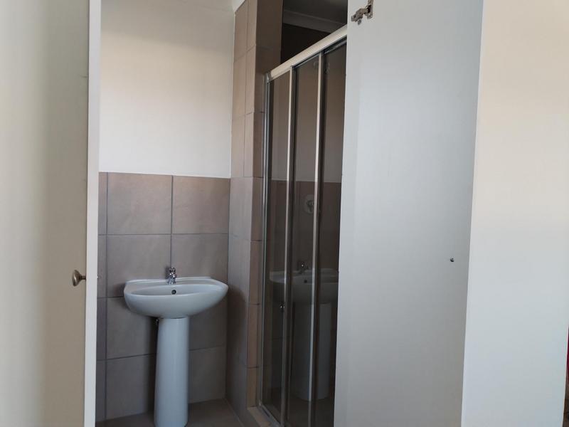 To Let 2 Bedroom Property for Rent in Albertsdal Gauteng