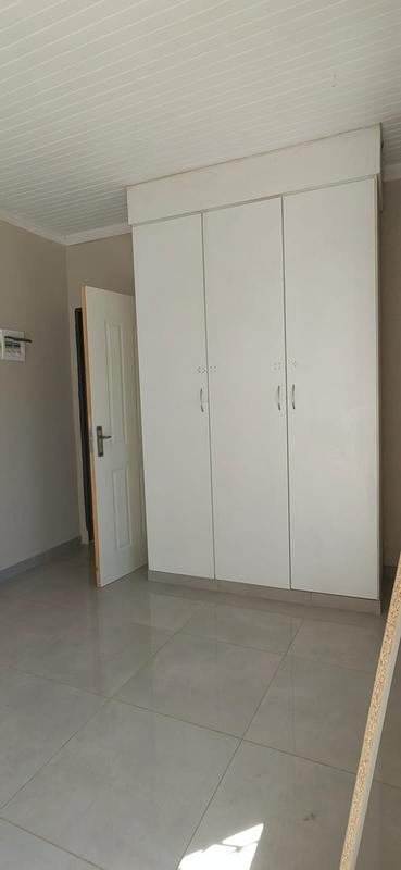 To Let 1 Bedroom Property for Rent in Glen Marais Gauteng