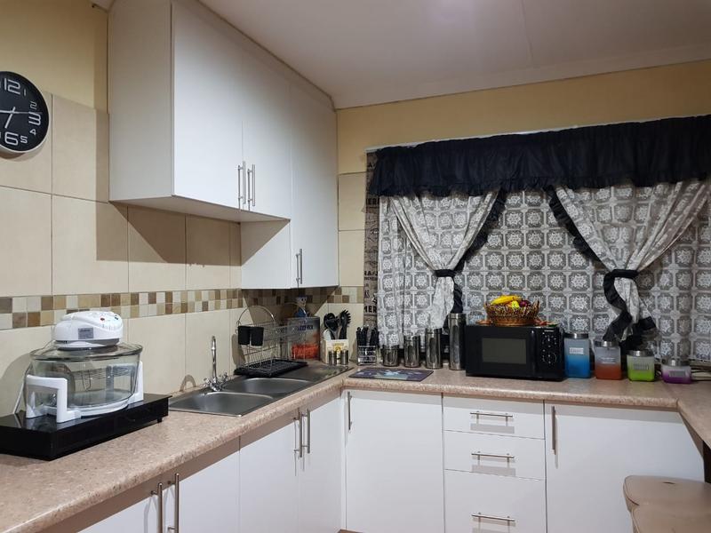 1 Bedroom Property for Sale in Rant En Dal Gauteng