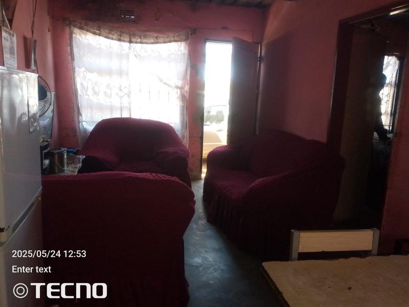 2 Bedroom Property for Sale in Tsakane Gauteng
